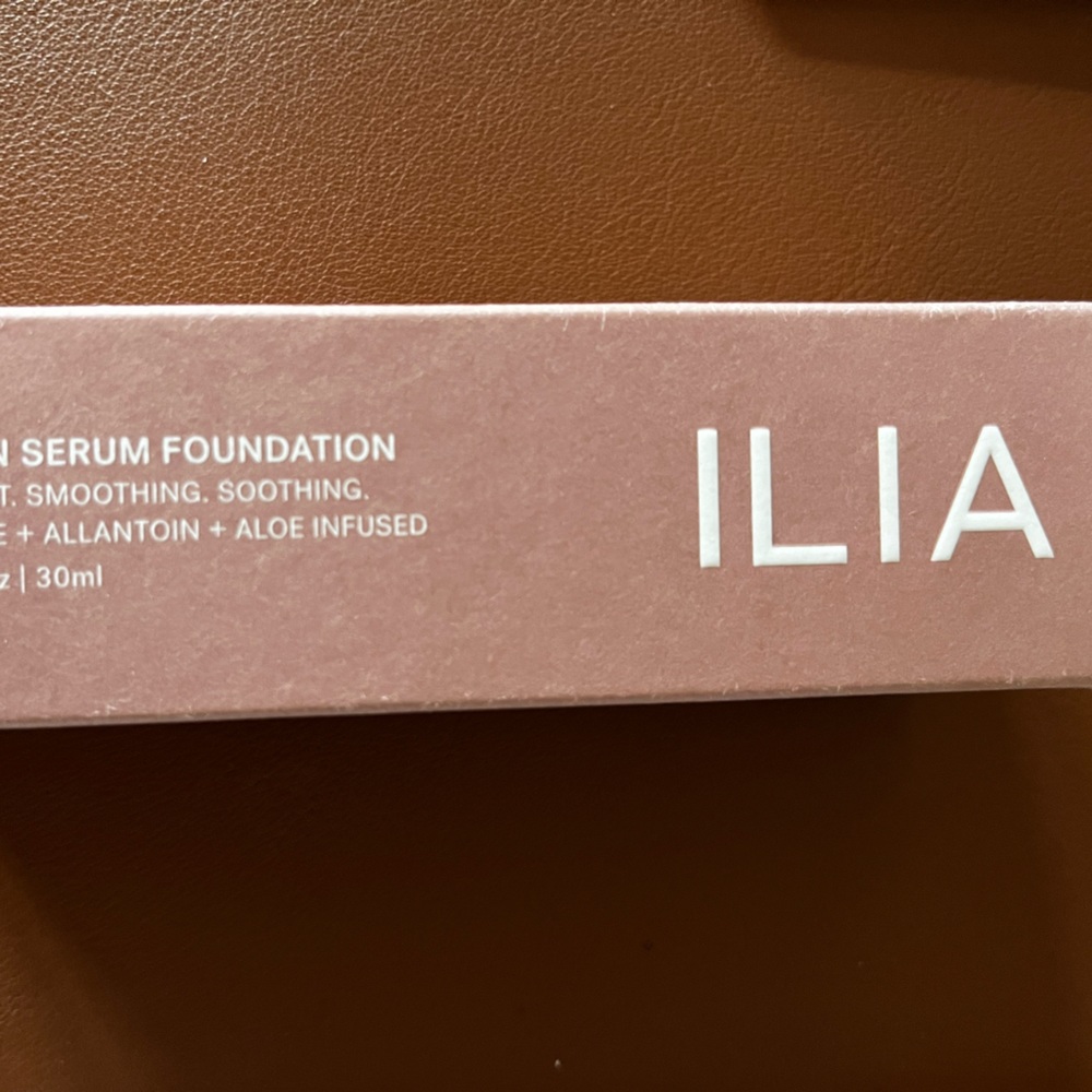ILIA true skin serum foundation - shade SF2 TAVARUA